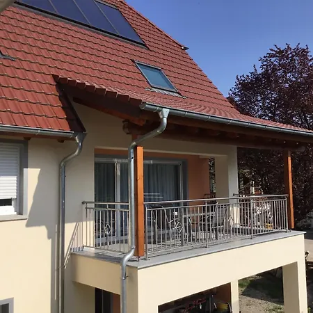 Grewis Semesterbostad